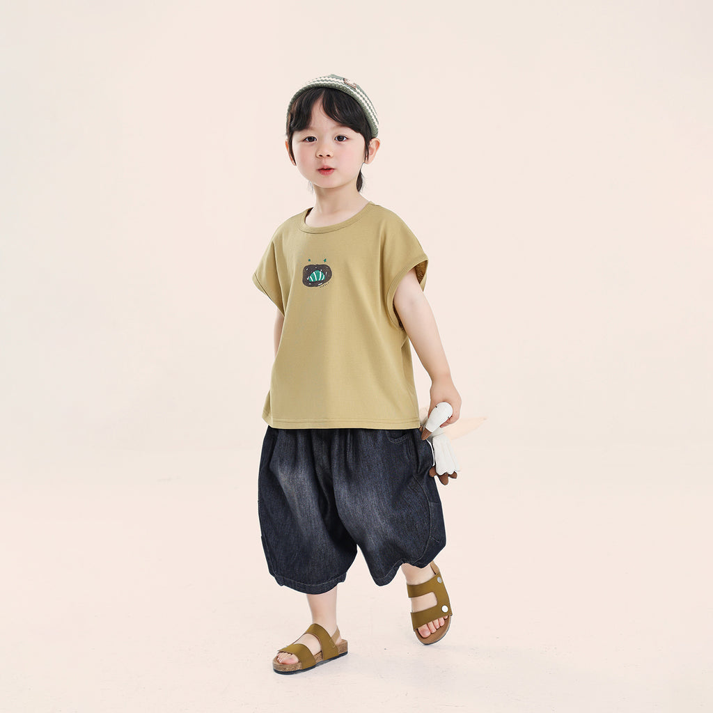 Boys' sleeveless t-shirt