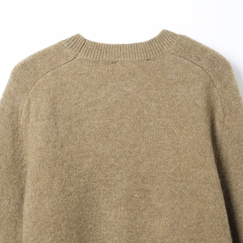 Knitted short pullover sweater