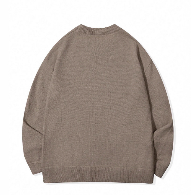 English long sleeved round neck pullover sweater